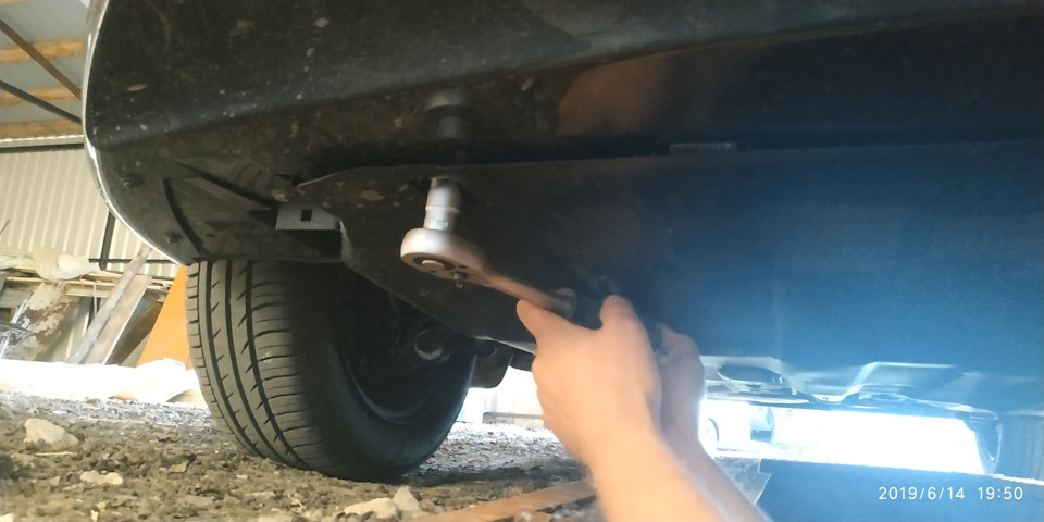 Замена масла, обновленная защита, эстакада в Уфе — Honda CR-V (RE), 2,4 ...