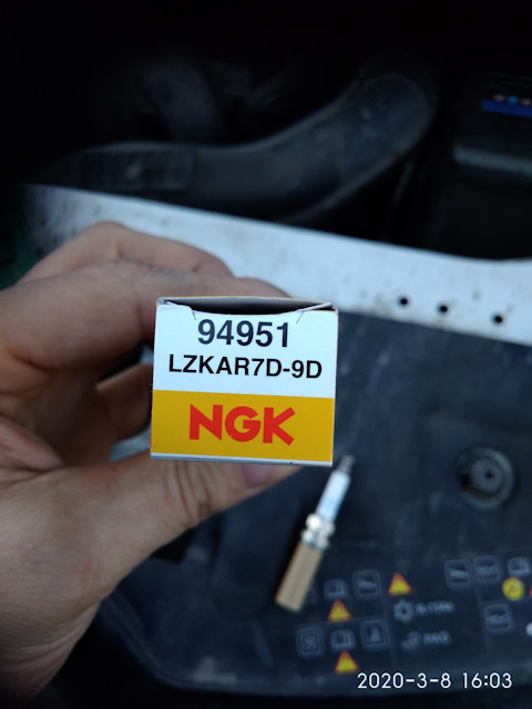 LZKAR7D9D Свеча зажигания 94951 NGK | Запчасти на DRIVE2
