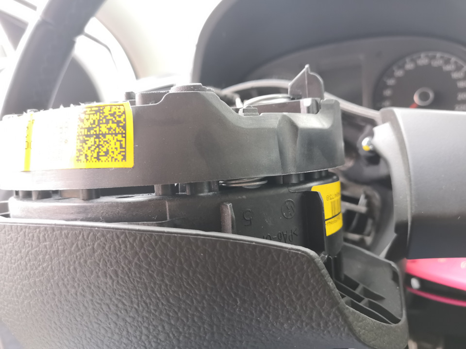 Треск при повороте руля Polo Sedan — DRIVE2