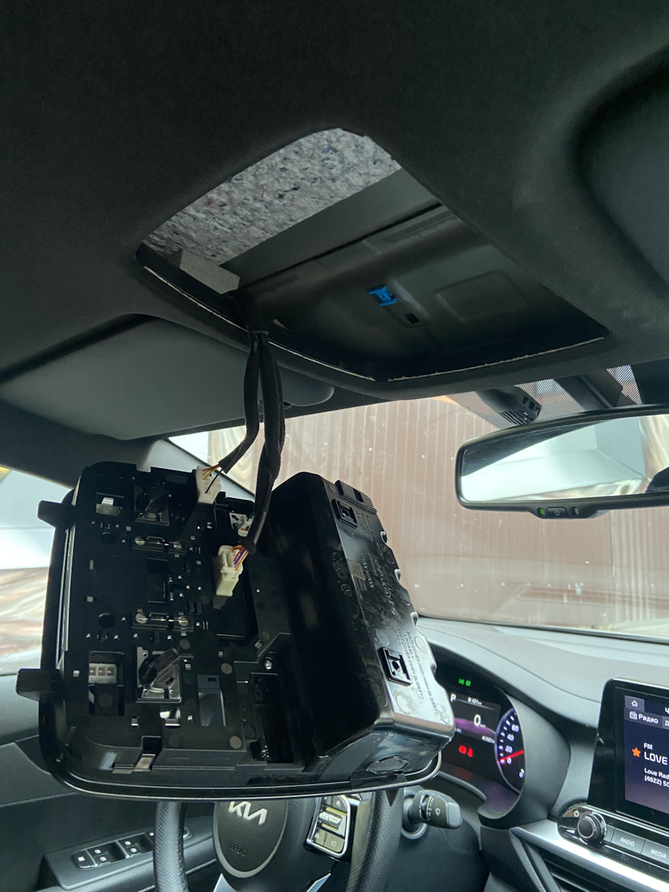Подключение регистратора к заднему плафону — KIA Cerato (4G), 2 л, 2021 ...