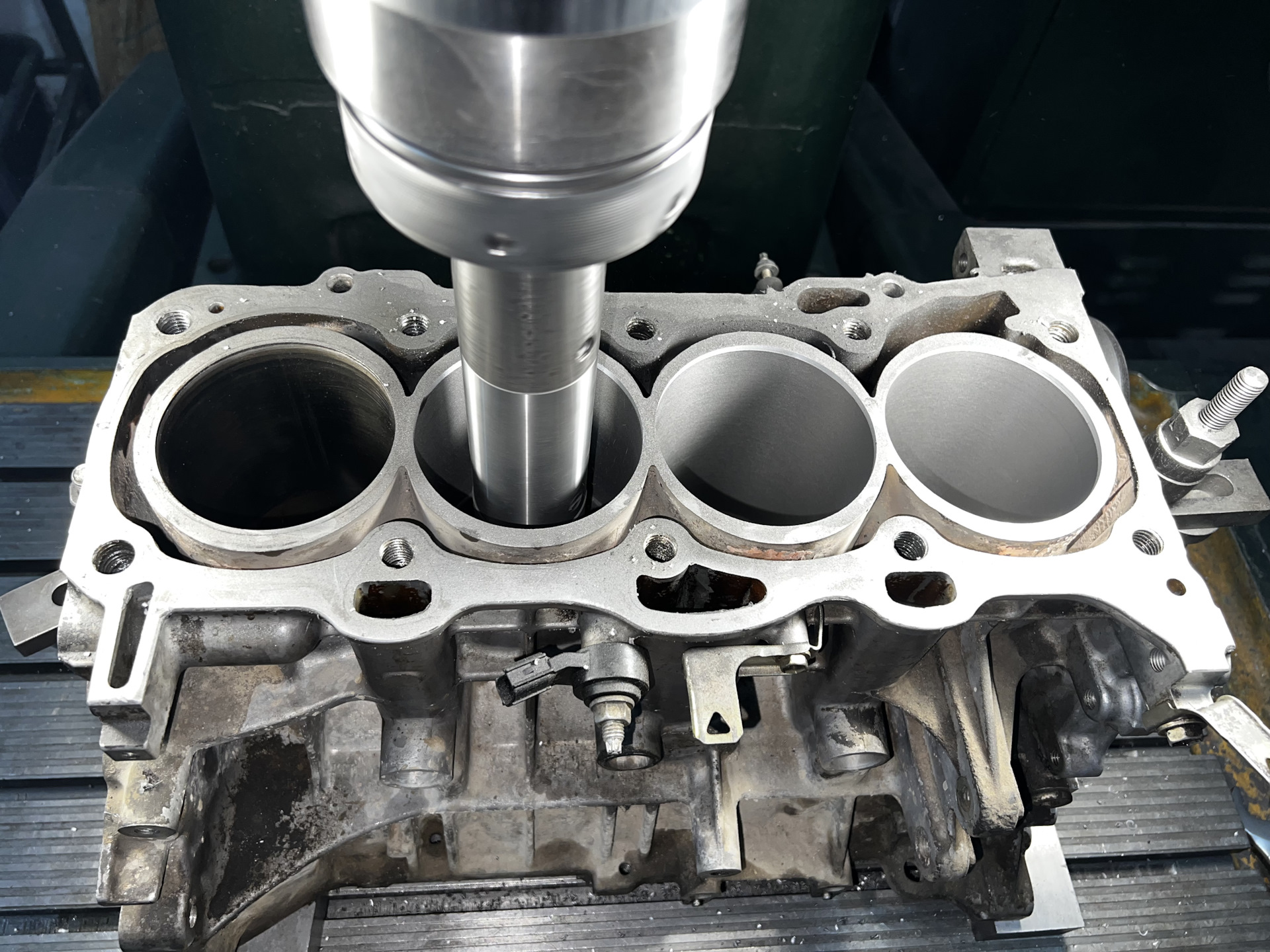 Гильзовка мотора 4g64s4m. Гильзовка ваз 2106. 8. Чугунные гильзы в алюминиевый блок. Цилиндров блок s10.