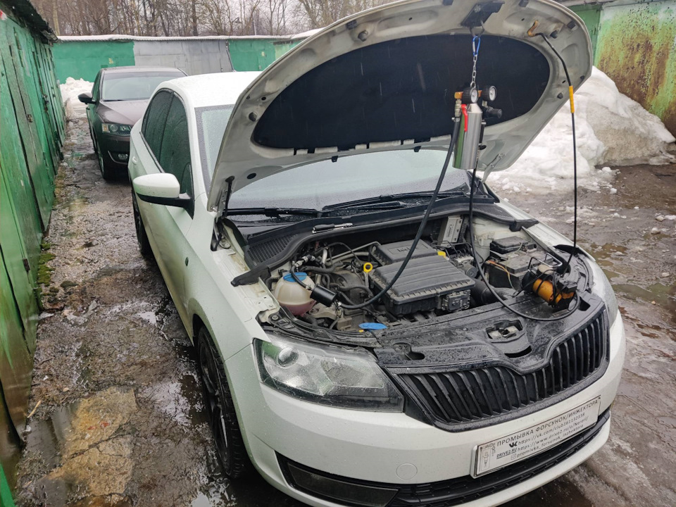 Skoda Rapid промывка топливных форсунок без снятия — Промывка форсунок ...