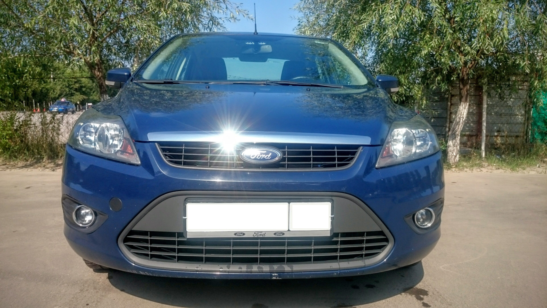 Фары с черной маской — Ford Focus II Sedan, 1,8 л., 2011 года ...