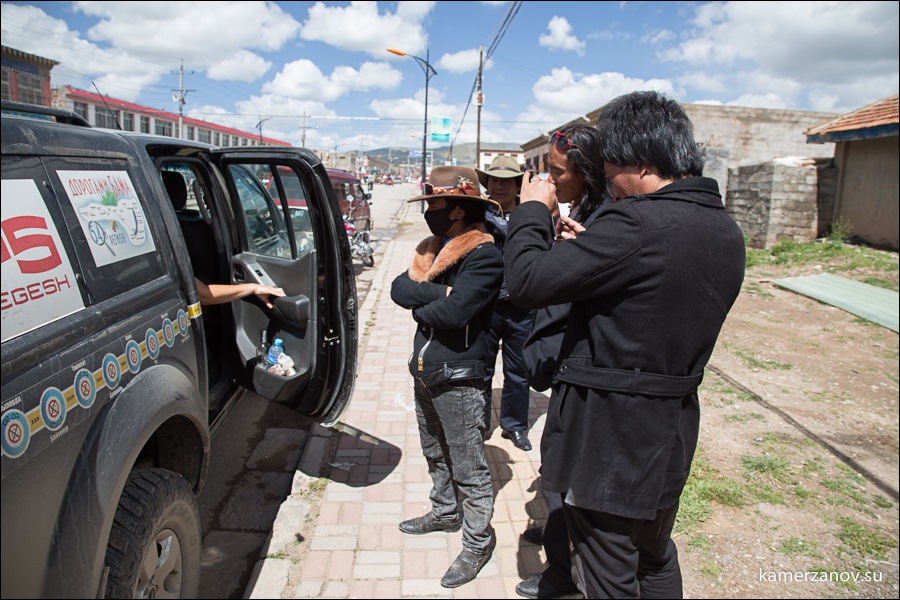 On the edge of Eurasia From Novosibirsk to Malaysia on SUVs Part V3 China From Lhasa to the border with Laos