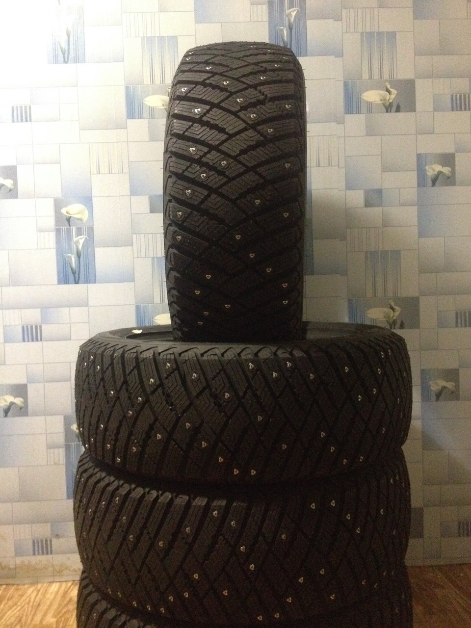 Goodyear grip 2. Goodyear Ice Arctic 2. Гудиер ультра грип Арктик 2. Goodyear ULTRAGRIP Ice Arctic 82t производства. Гудиер ультра грип айс Арктик фото.