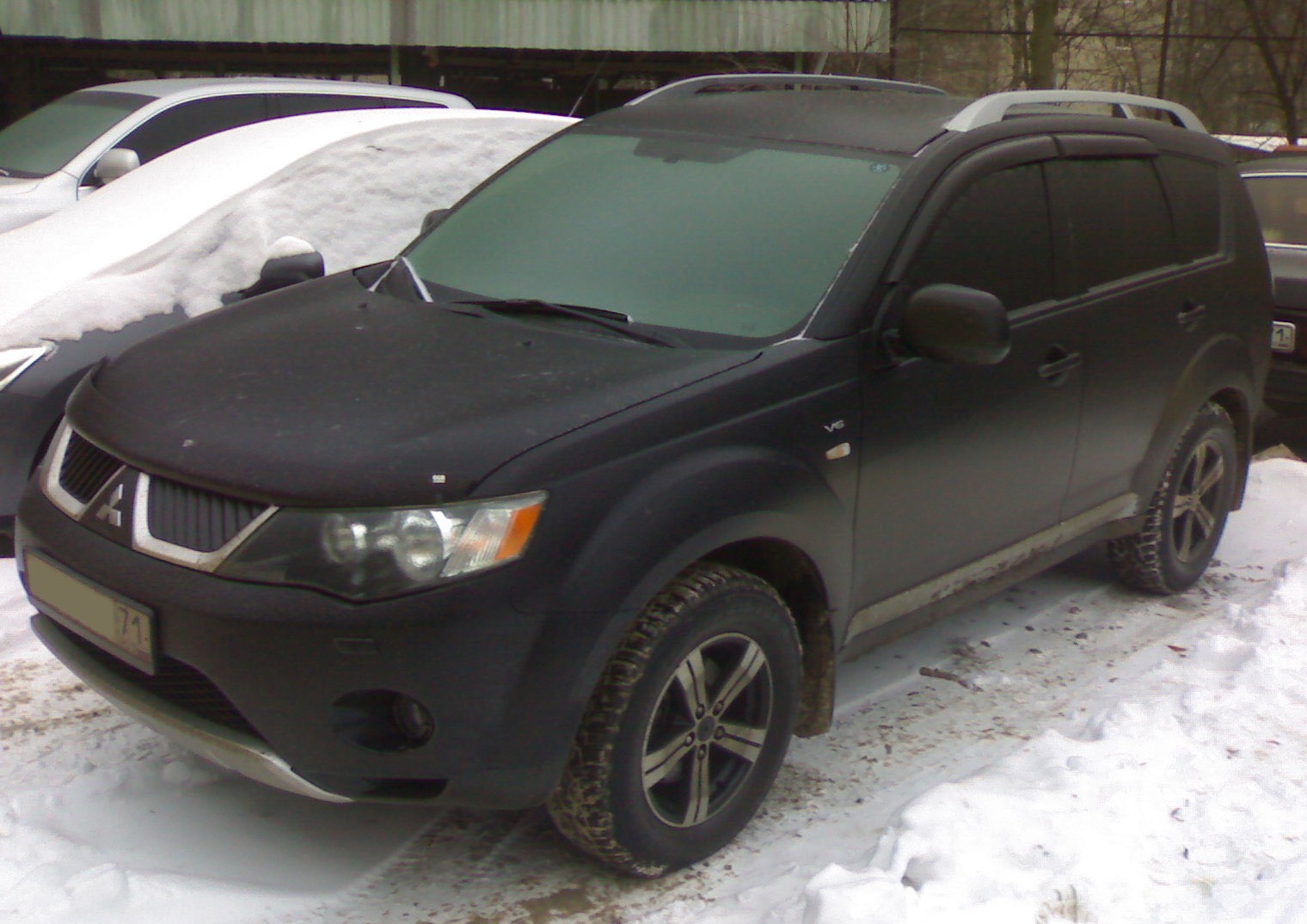 Mitsubishi Outlander матовый