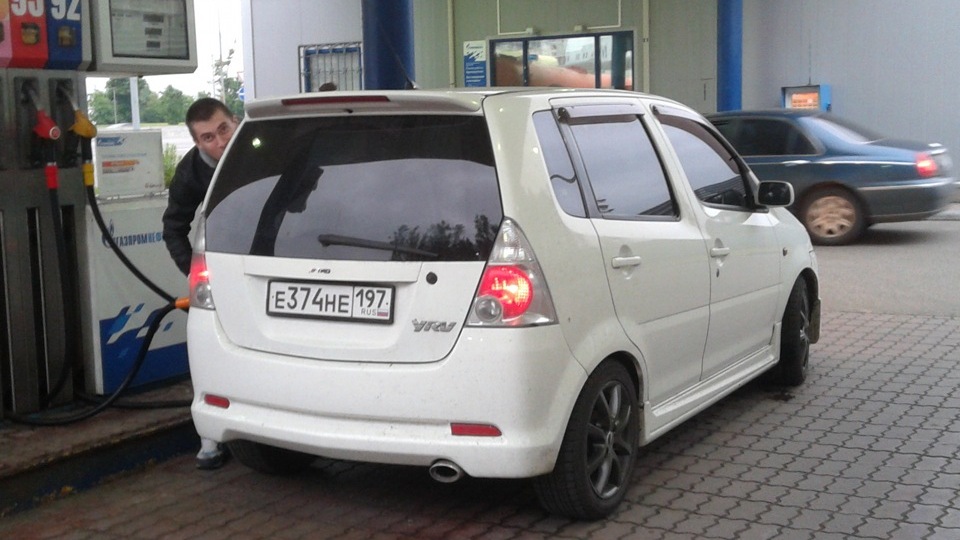 Японская машина daihatsu