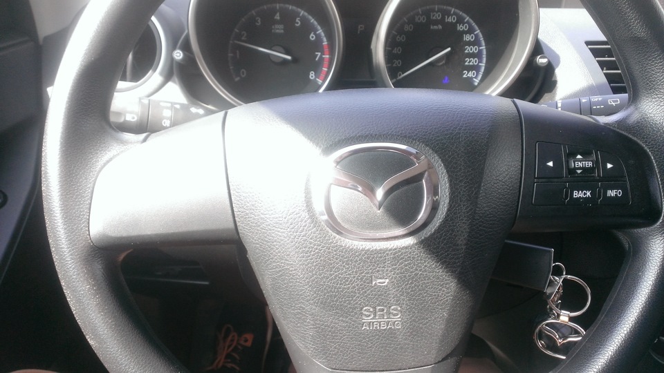 Mazda 3 bk как разобрать кнопки мультируля Mazda 3 BL кнопки под мультируль - Mazda 3 (2G) BL, 1,6 л, 2012 года запчасти DR