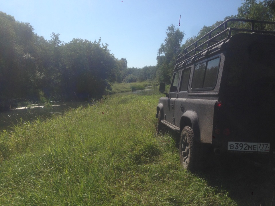 26.07.2015, Кольчугинское водохранилище — Land Rover Defender (L315 ...