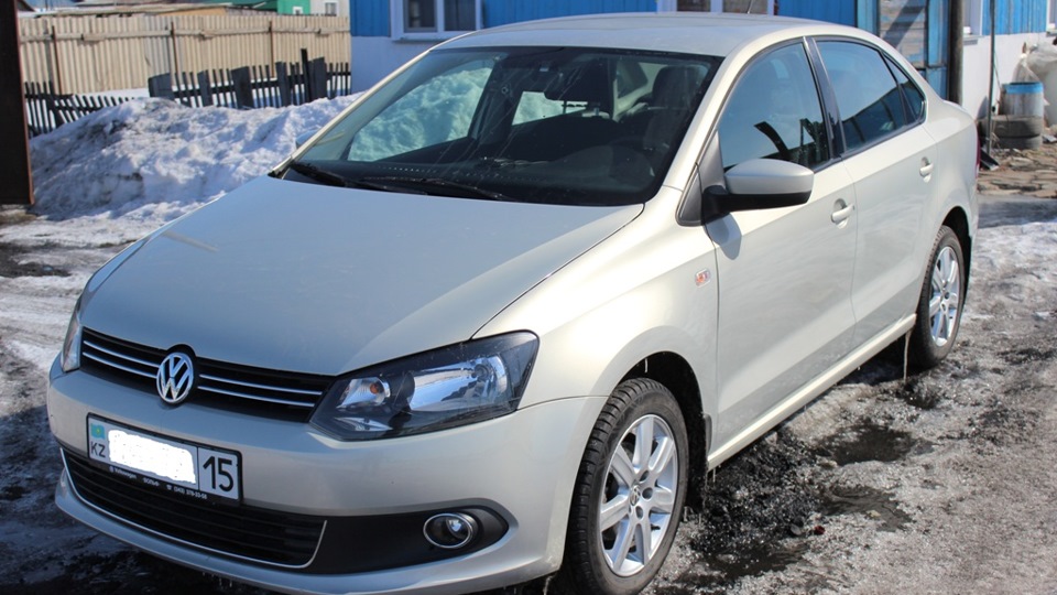 VW Polo 2011 Silver Leaf