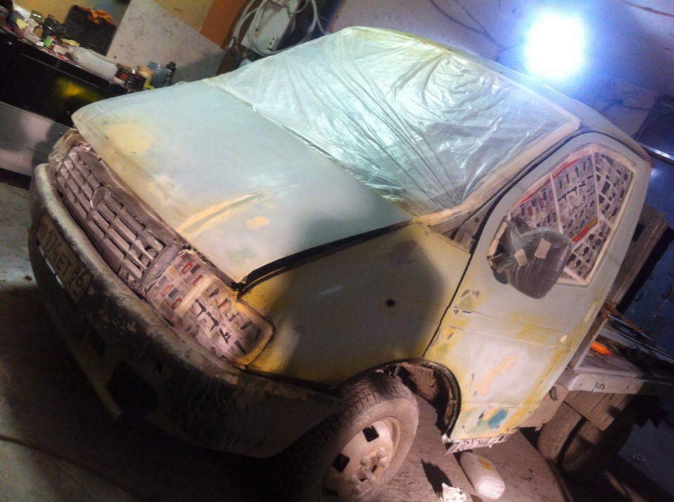 травим, грунтуем, кабина готова к покраске. — ГАЗ Газель, 2,4 л, 1999 ...