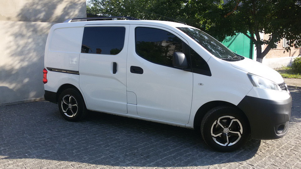 nissan nv 200 с дизельным двигателем