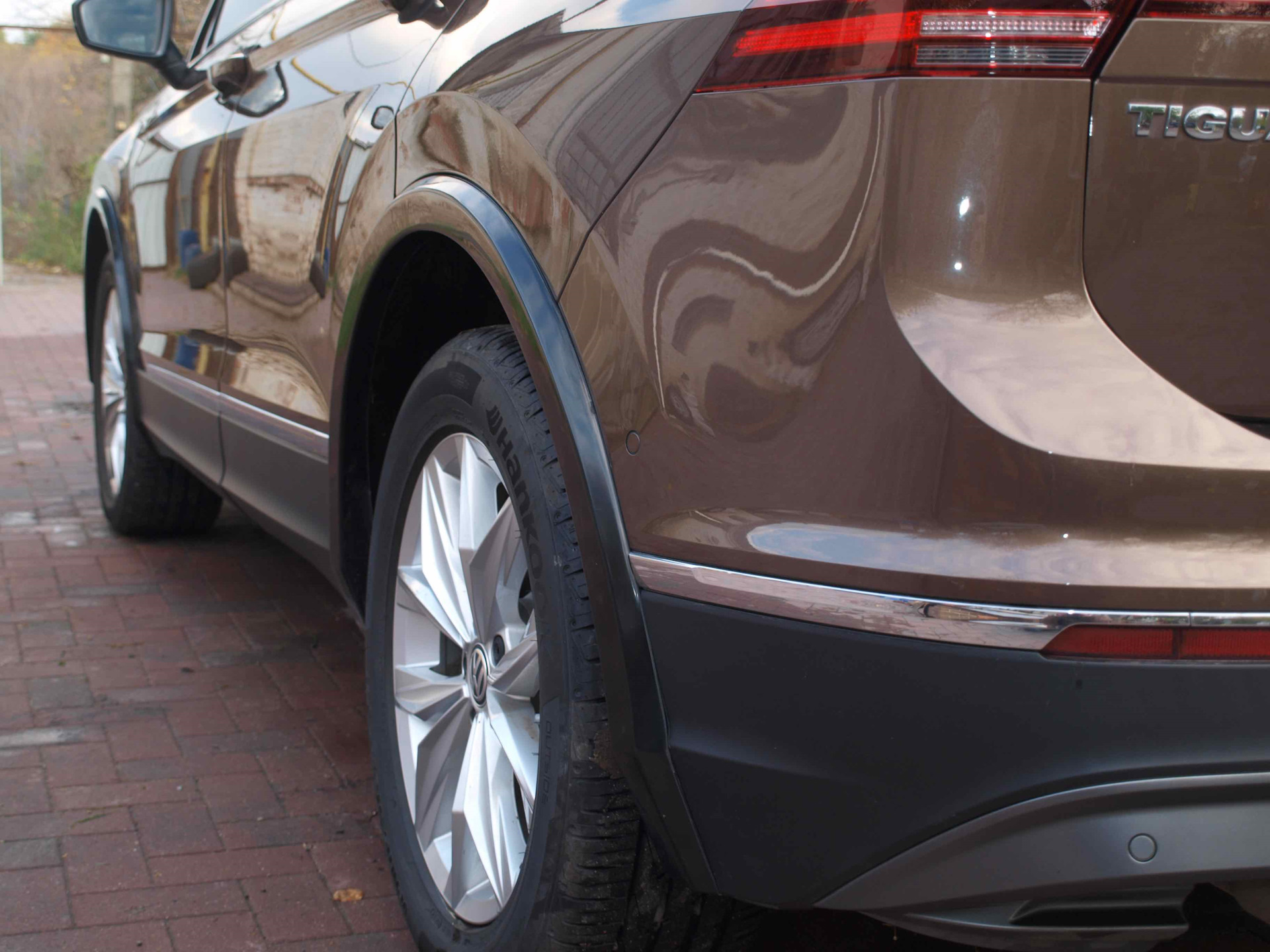 Накладки на арки тигуан 2. Расширители арок vw tiguan. Расширитель арок тигуан 2. Расширители арок vw tiguan. Расширитель колесных арок тигуан 2.