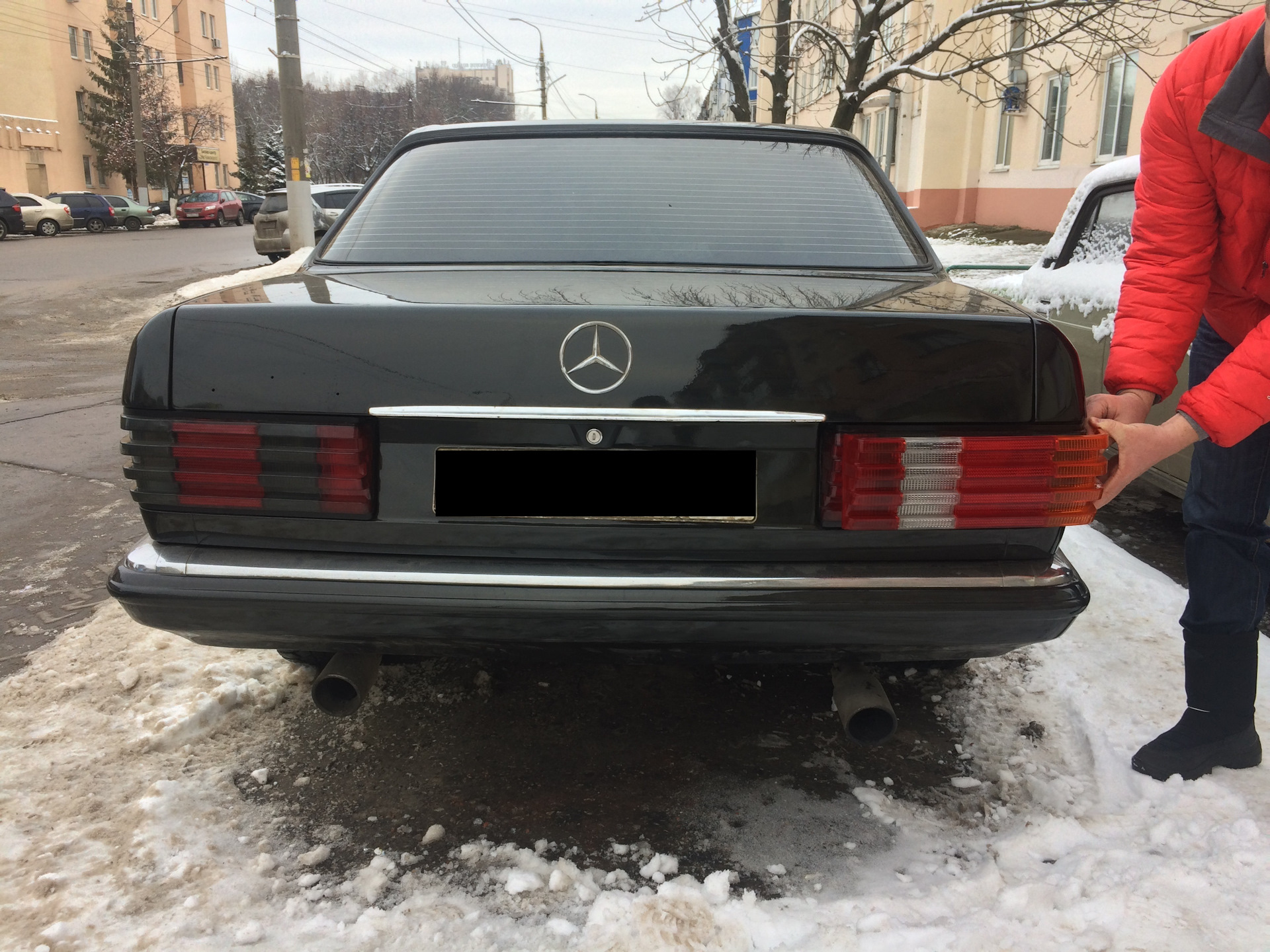 Открытое, голосование (задние фонари) — Mercedes-Benz S-Class (W126), 2 ...