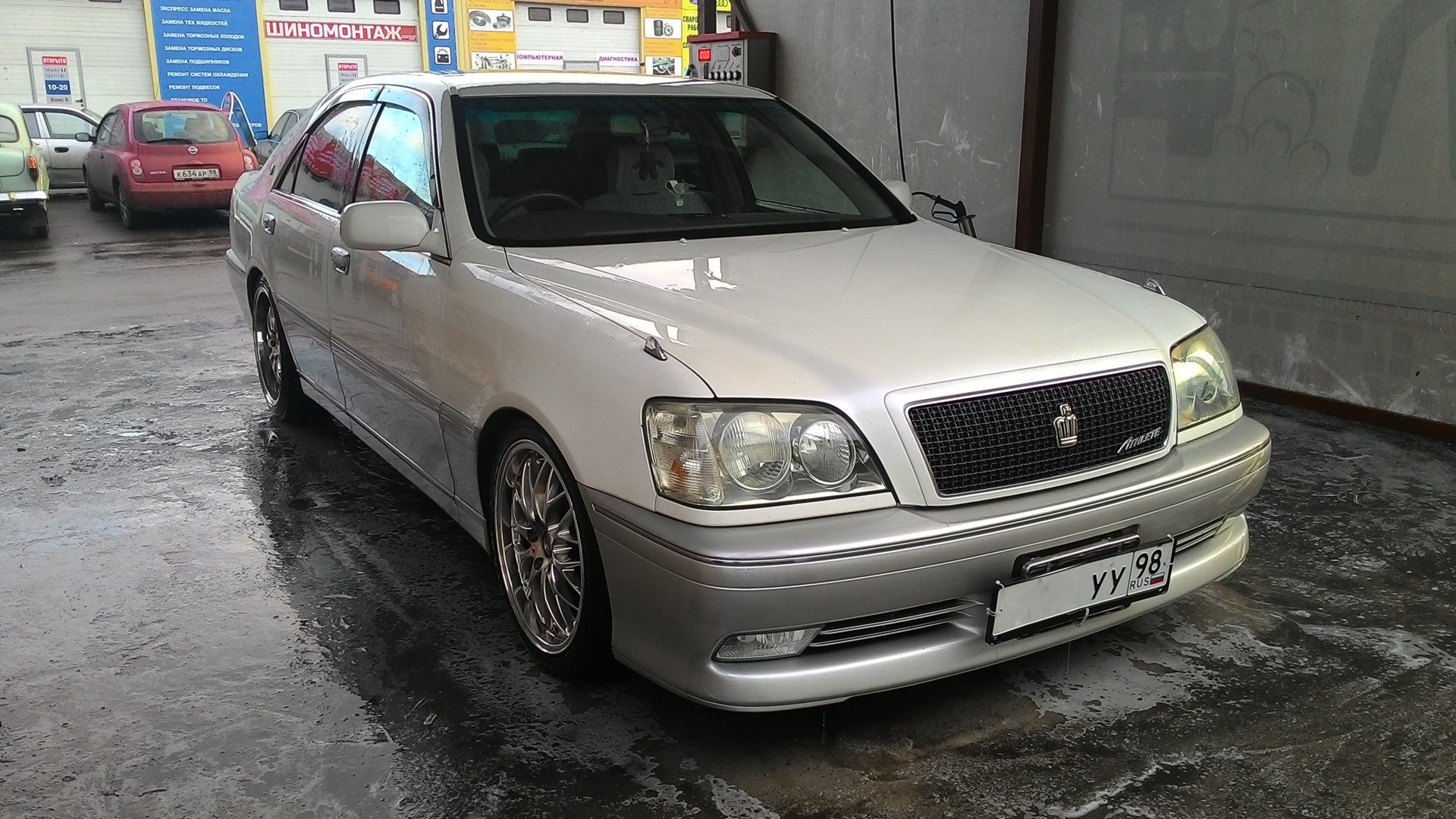 Краун кузов атлет. Toyota Crown 1999. Тойота Краун 170 Сток. Toyota Crown athlete 1999. Краун 170 Атлет.