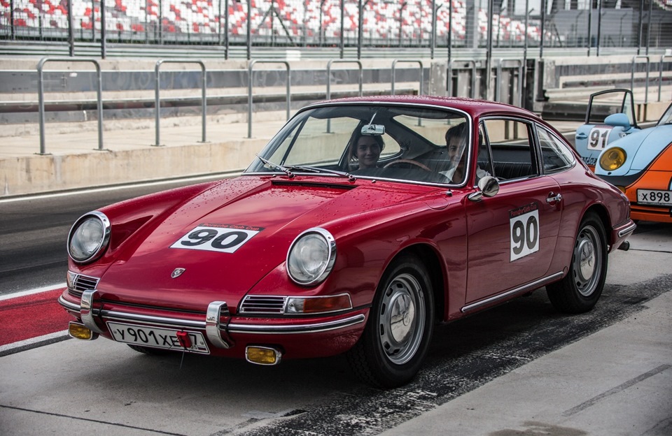 Порше клуб. Porsche 911 1965. Porsche 911 Moscow Raceway.