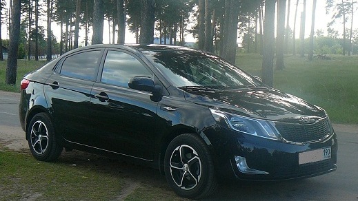 Kia Rio 2011 черная