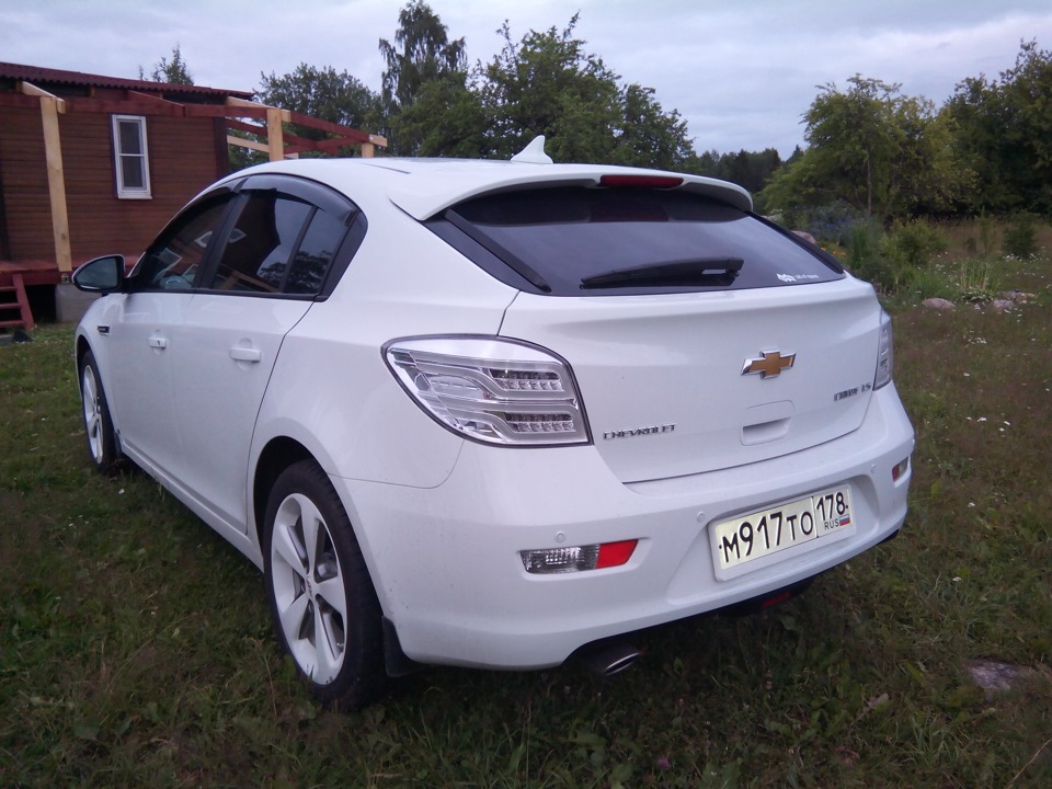 Спойлер Chevrolet Cruze хэтчбек