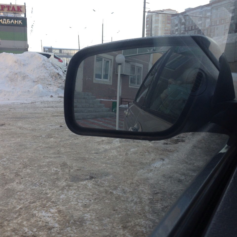 Стойки в черный глянец) — Lada Приора хэтчбек, 1,8 л, 2012 года ...