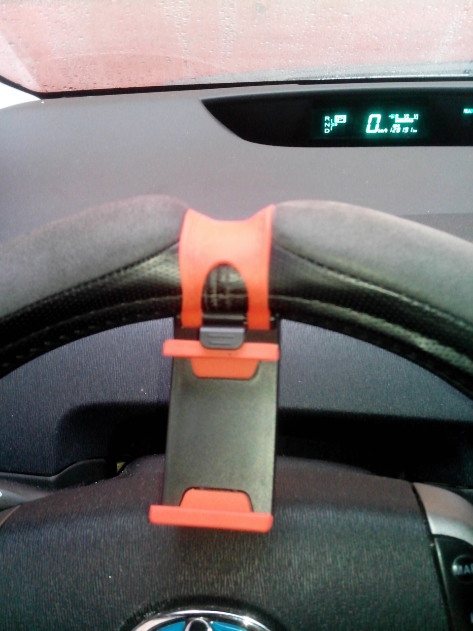 Держатель для телефона — Toyota Prius (20), 1,5 л, 2007 года ...