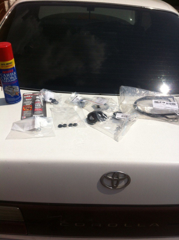 Замена сальников свечных колодцев. Чистка форсунок — Toyota Corolla ...