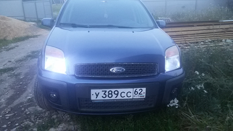 Светодиоды в габариты — Ford Fusion, 1,6 л, 2007 года | аксессуары | DRIVE2