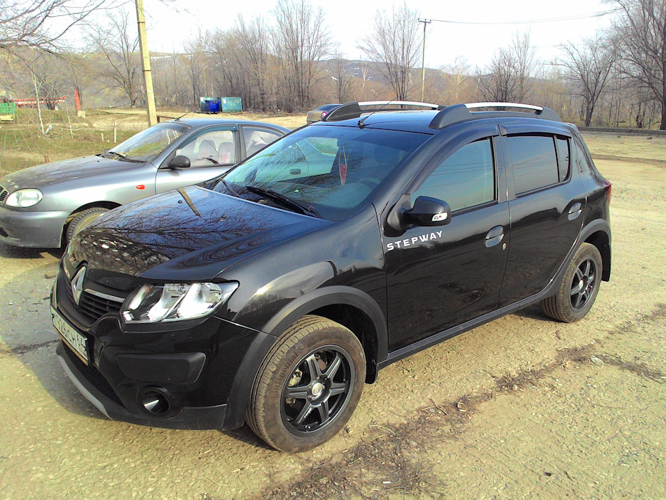 Renault Sandero Stepway черный