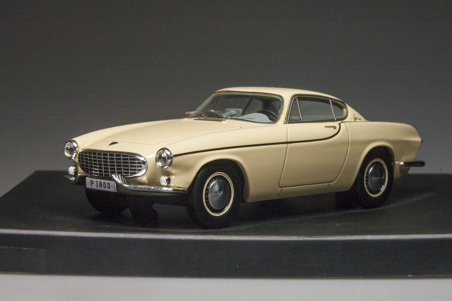 Volvo p217821