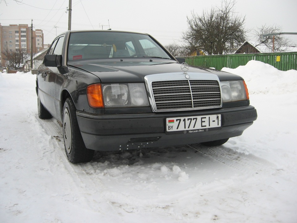 Замена желтых на белые. — Mercedes-Benz E-Class (W124), 2 л, 1991 года ...