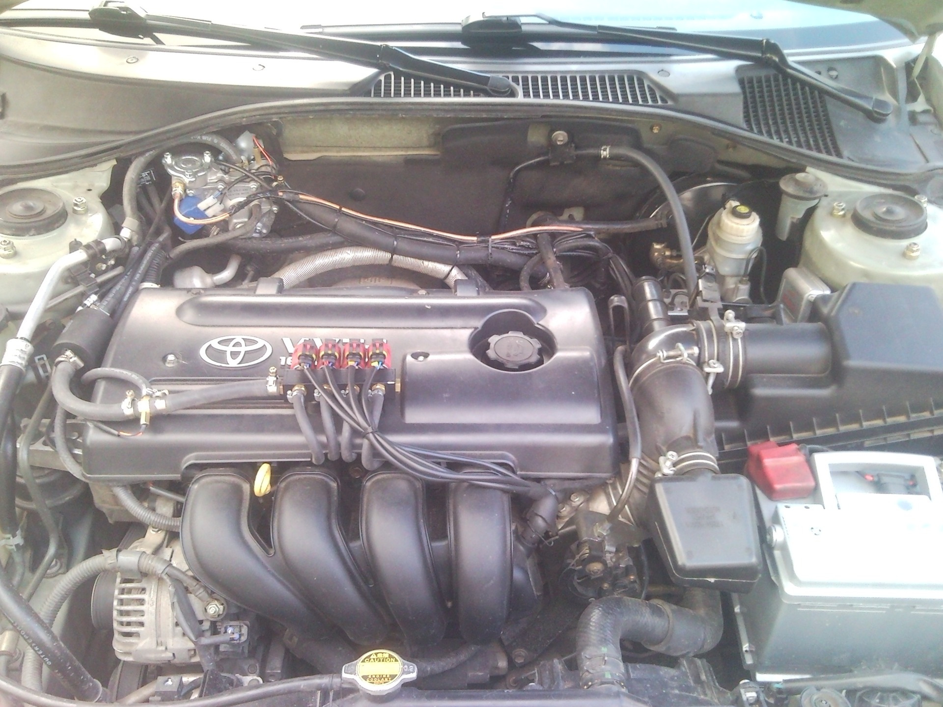      Toyota Avensis 18 2002