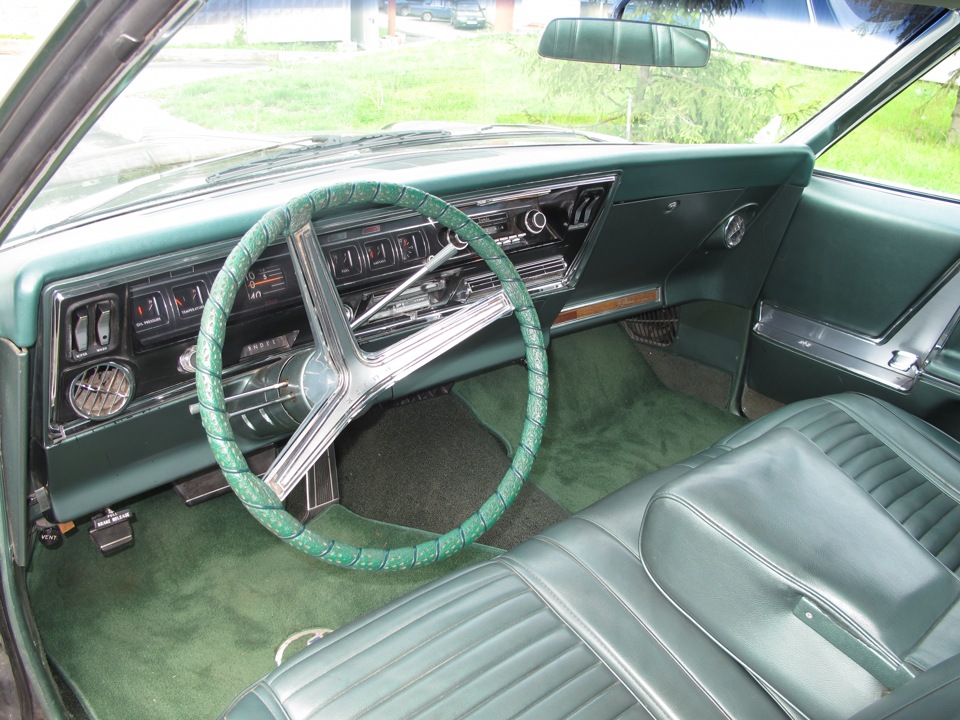 Buick Riviera 1965 Interior