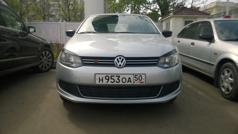 Реснички и немного колхоза — Volkswagen Polo Sedan, 1,6 л, 2013 года ...