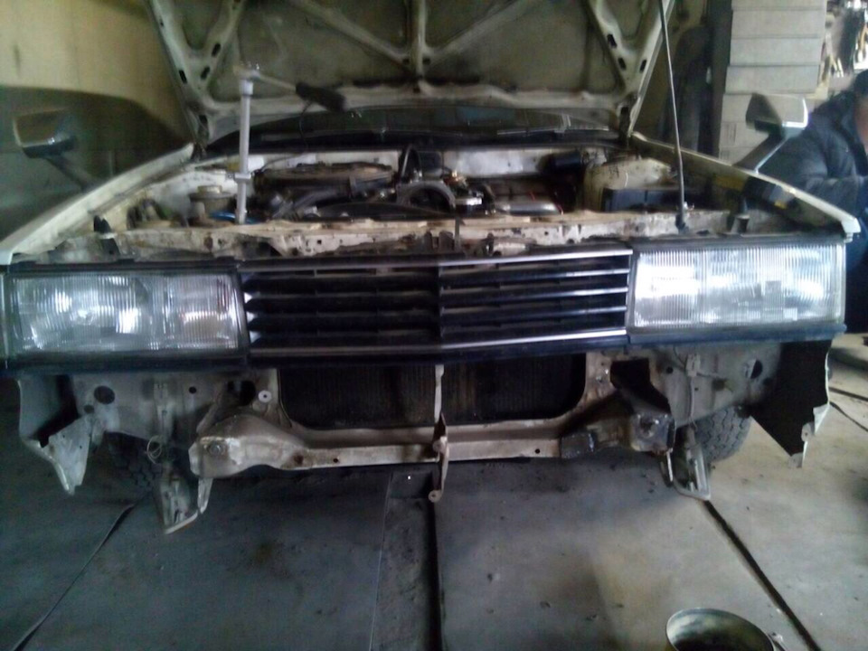 Ремонт помятого усилителя бампера — Toyota Corona (T140), 1,8 л, 1982 ...