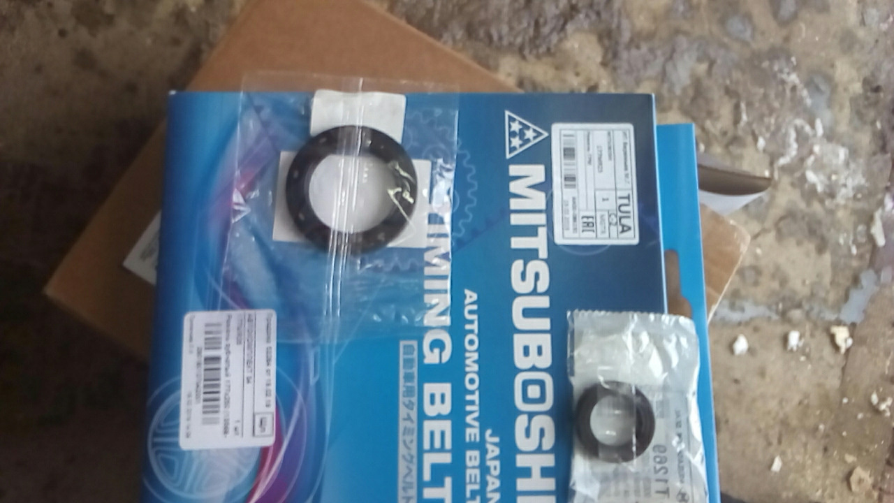 Замена кореного сальника на коленвале — Toyota Estima Lucida, 2,2 л ...