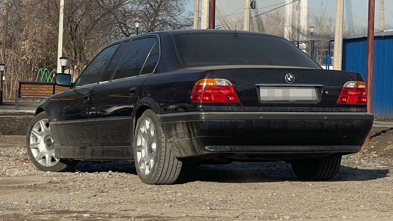 BMW 7 series (E38) 5.5 бензиновый 2001 | на DRIVE2