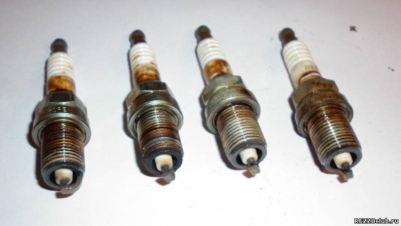 масло на свечах… — Toyota Corolla (100), 1,3 л, 1992 года | наблюдение ...