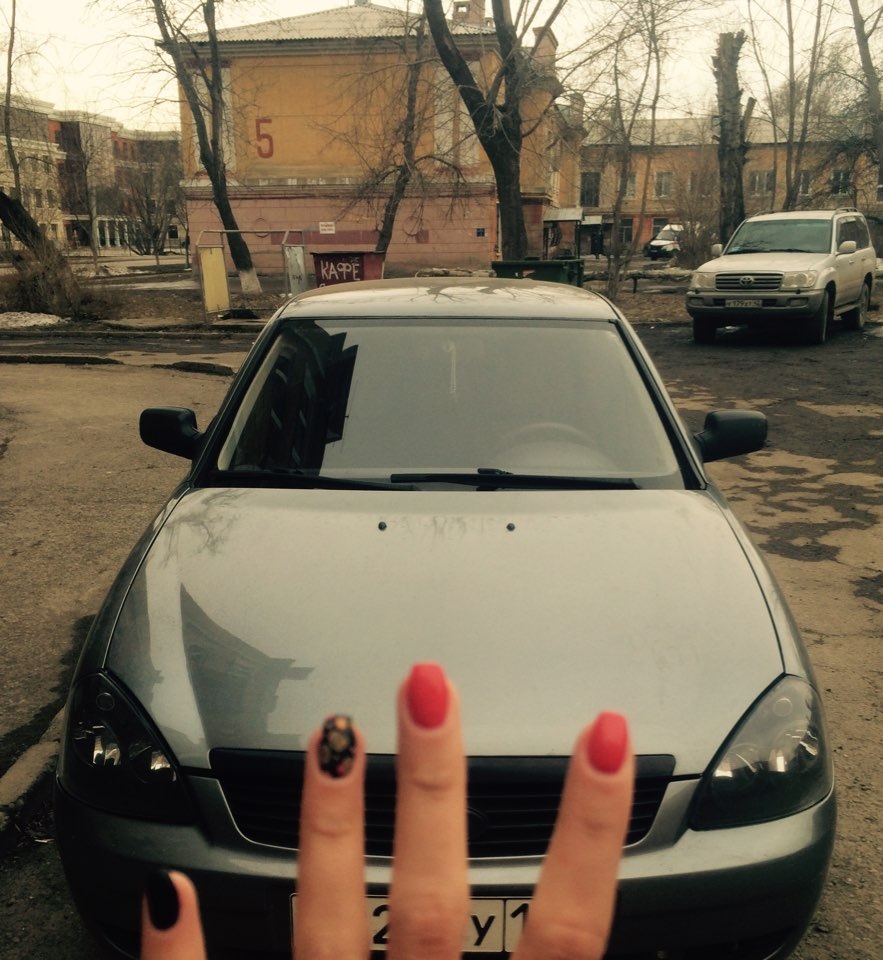 Подскажите, перетягивать потолок, в чёрный, какой материал можно взять ...