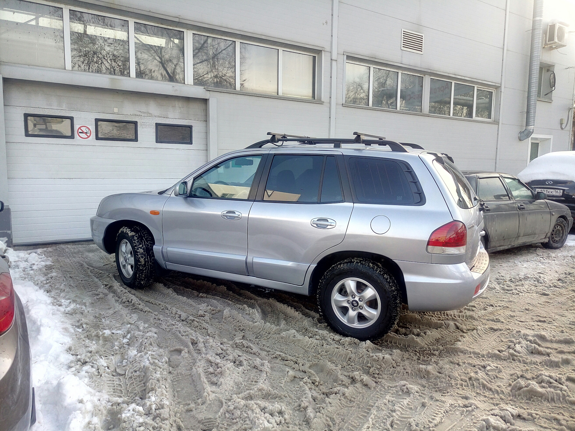 Разборки santa fe. Hyundai Santa Fe 2.7 2001. Хёндай Санта Фе Классик серый. Hyundai Santa Fe 1 Silver. Hyundai Santa Fe серебро.