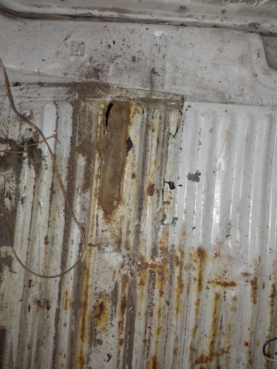 Вскрытие полов, или как я нашел черную дыру и заглянул в нее ...