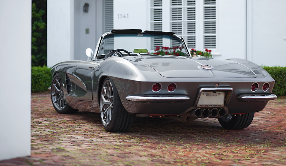 Фото обзор 1962 Custom C1 Corvette. 