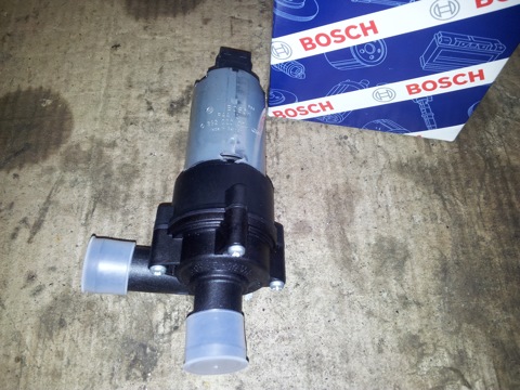 0392020024 ДОПОЛНИТЕЛЬНЫЙ ВОДЯНОЙ НАСОС BOSCH | Запчасти на DRIVE2