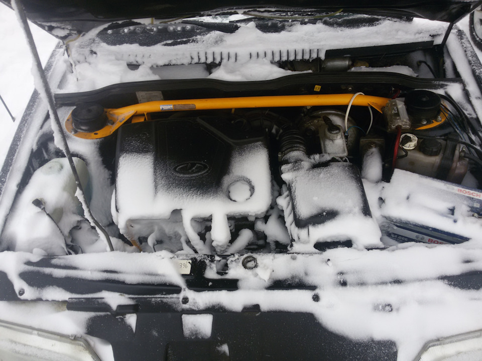 Котёл вырубился, открыл капот после снегопада, ппц. — Lada 2113