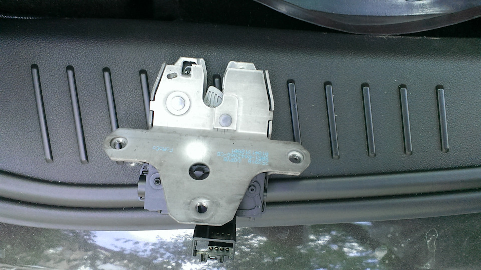 Замок or Замок… — Ford Focus II Hatchback, 1,6 л, 2010 года | своими ...