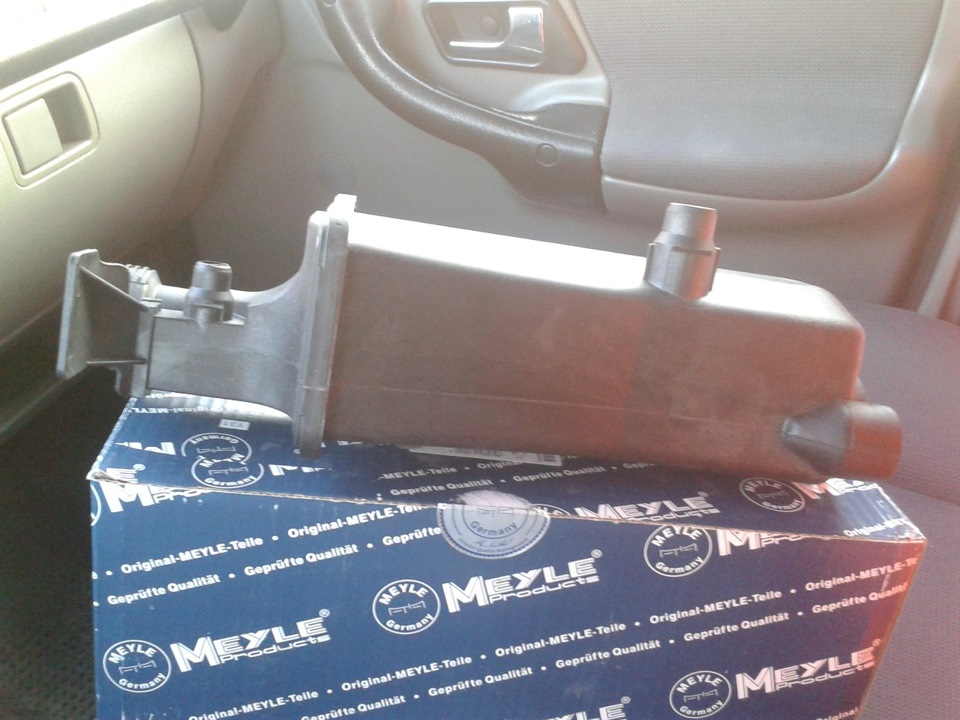 Лопнул расширительный бачок…((( — BMW X5 (E53), 3 л, 2003 года | своими ...