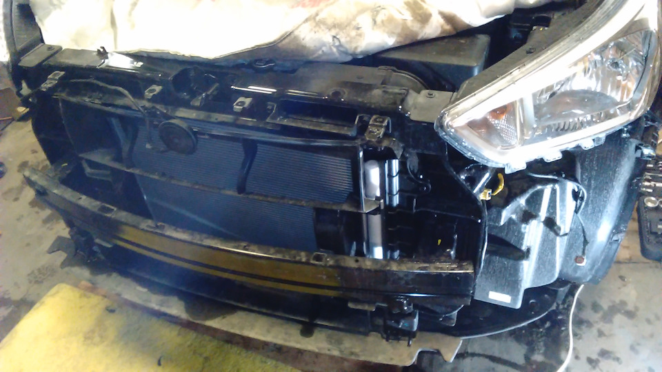 Creta как снять бампер Замена звукового сигнала и сетки в бампер - Hyundai Creta (1G), 2 л, 2016 года т