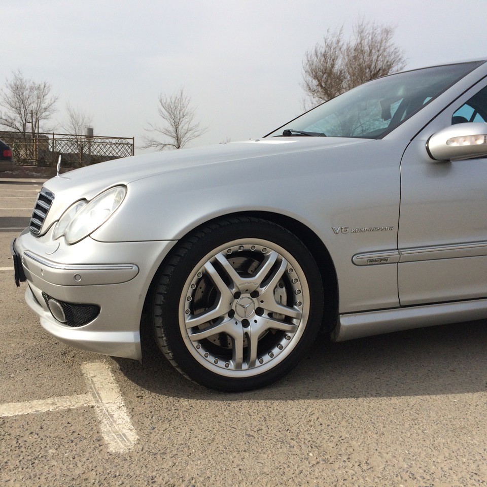 C 32. Mercedes c32 AMG w203. C32 AMG. W203 32 AMG. C32 AMG 2001.