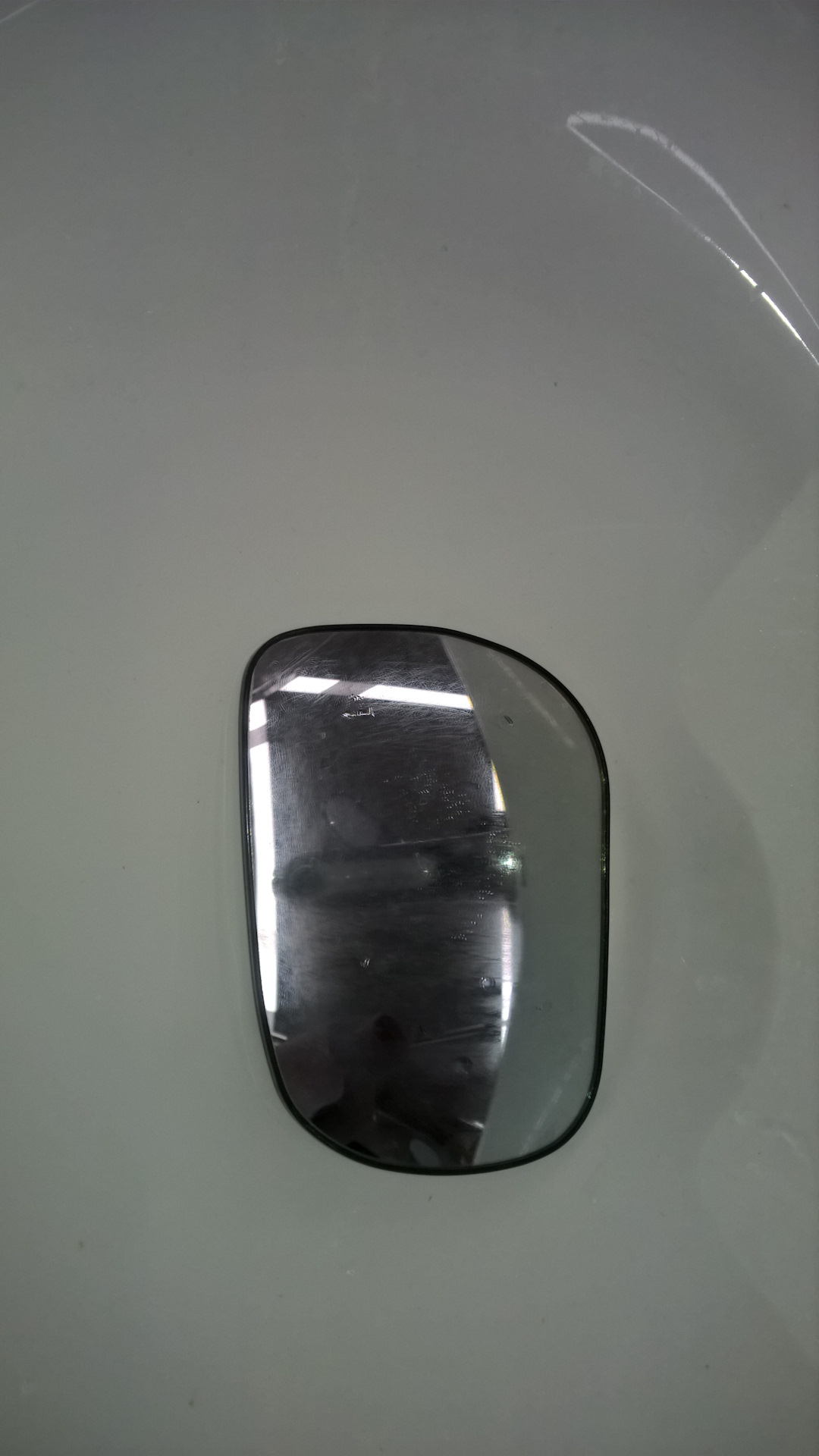 Купить стекло бокового зеркала. Полотно зеркала Toyota RAV 4. Зеркальный элемент бокового зеркала раф4 2003. Крепление зеркала рав 4 2002.