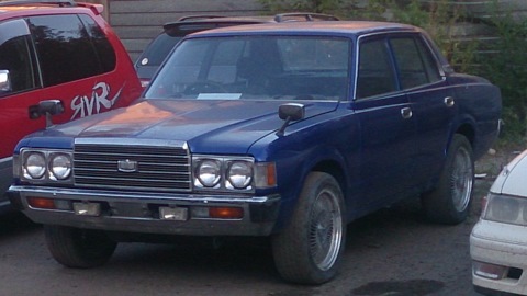 Toyota crown s100