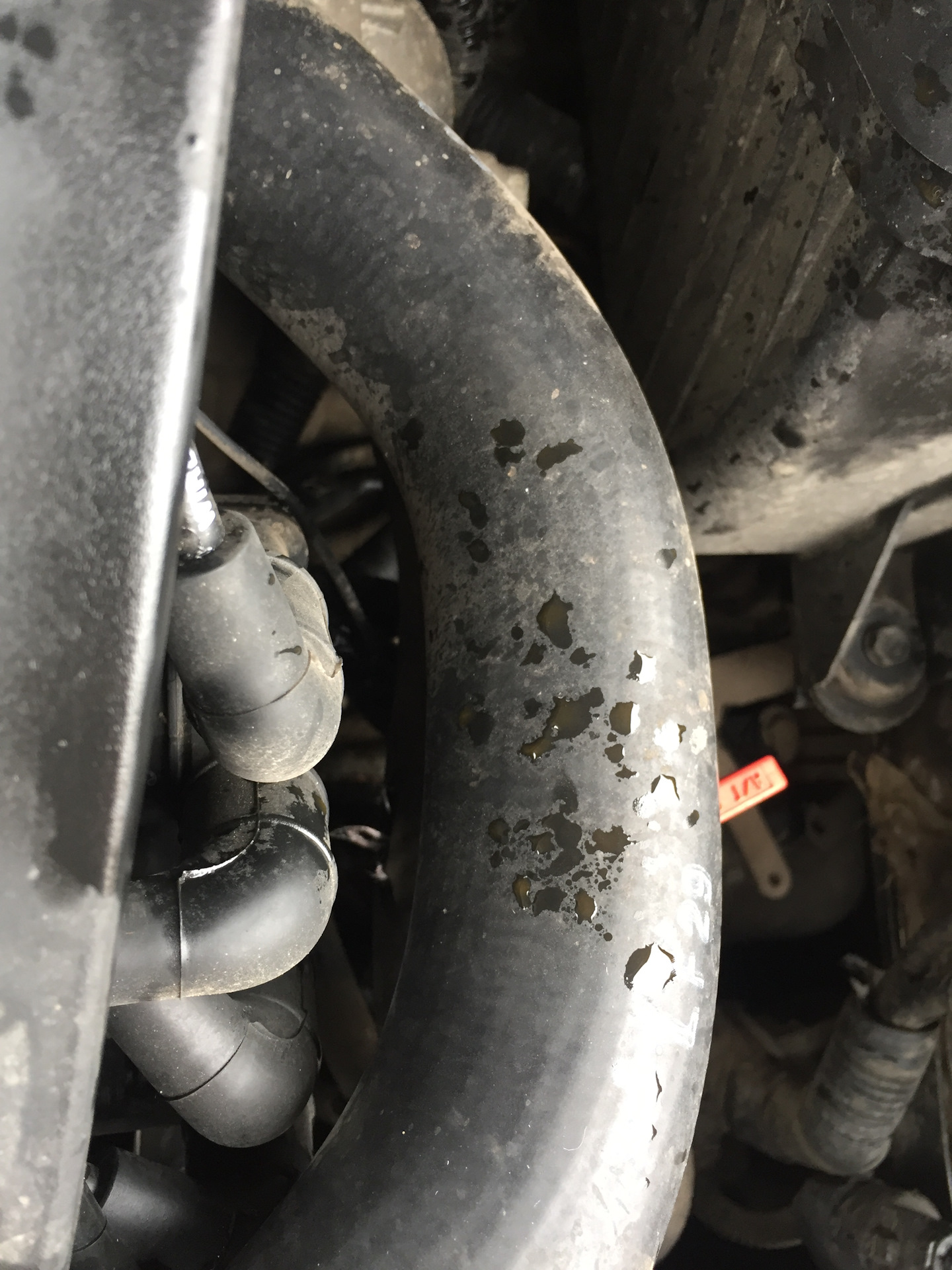 Лопнул патрубок радиатора. Замена — Hyundai Sonata IV (EF), 2,7 л, 2006 ...