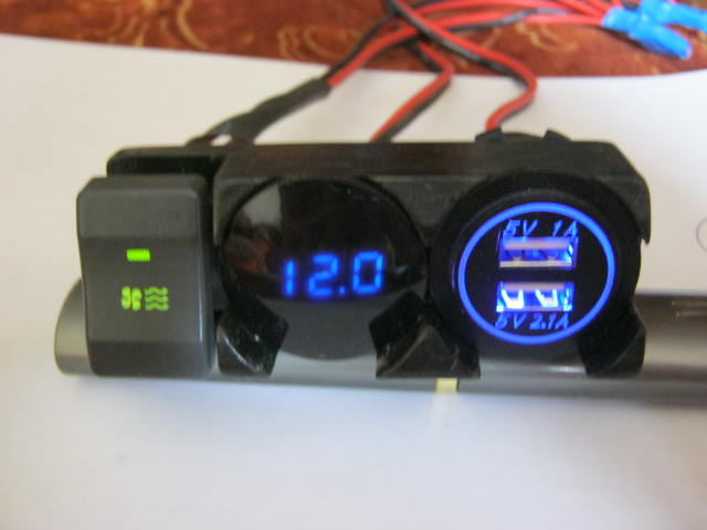 "Переходник" в нишу подстаканника для торпеды УАЗ Патриот (до 12г ...